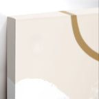 Close-up λεπτομέρεια της εκτύπωσης καμβά Abstract Gold Lines.