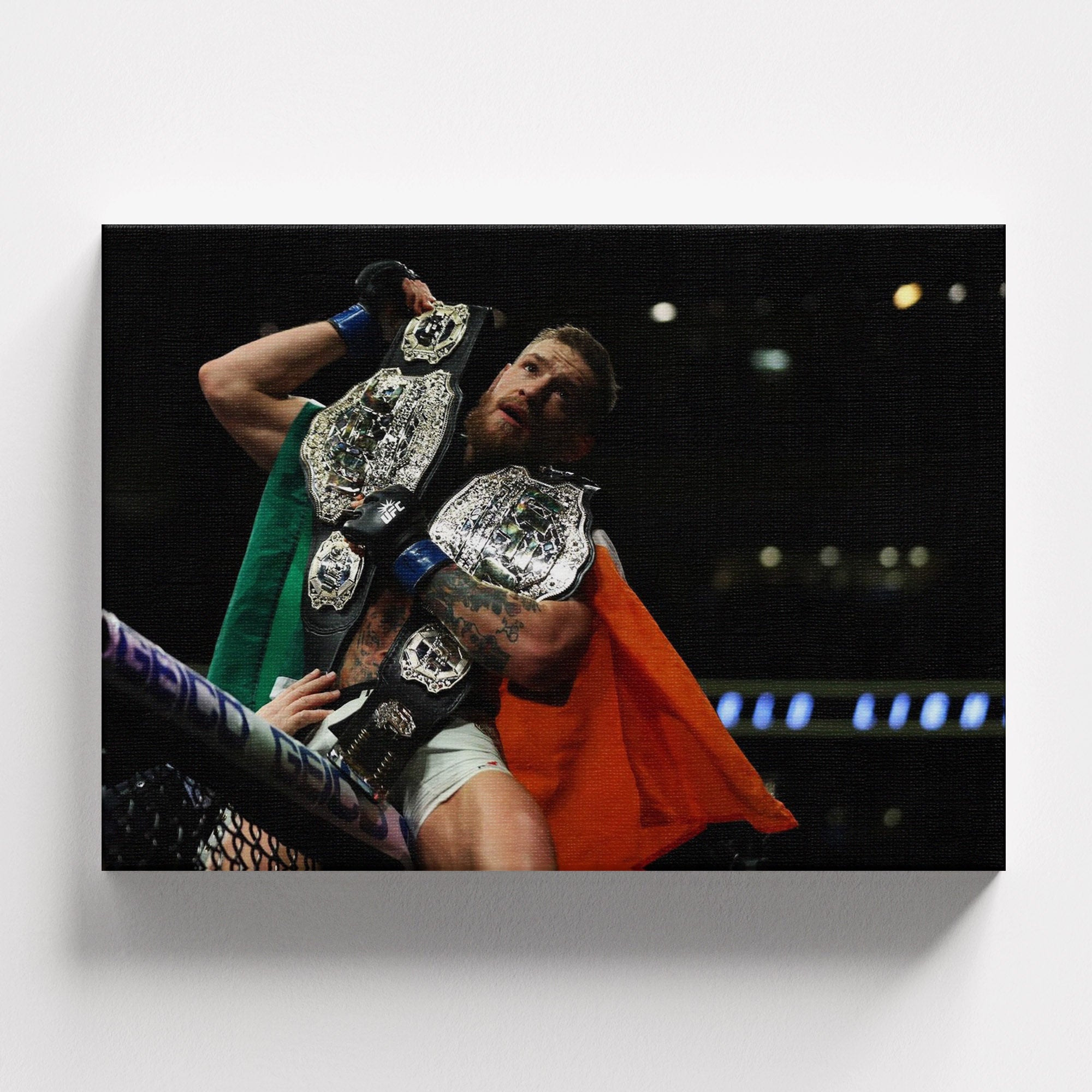 Πίνακας σε καμβά Double Champ – Conor McGregor, χωρίς κορνίζα, μπροστινή όψη.