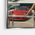 Close-up λεπτομέρεια καμβά Luxury Lifestyle με ασημί κορνίζα.