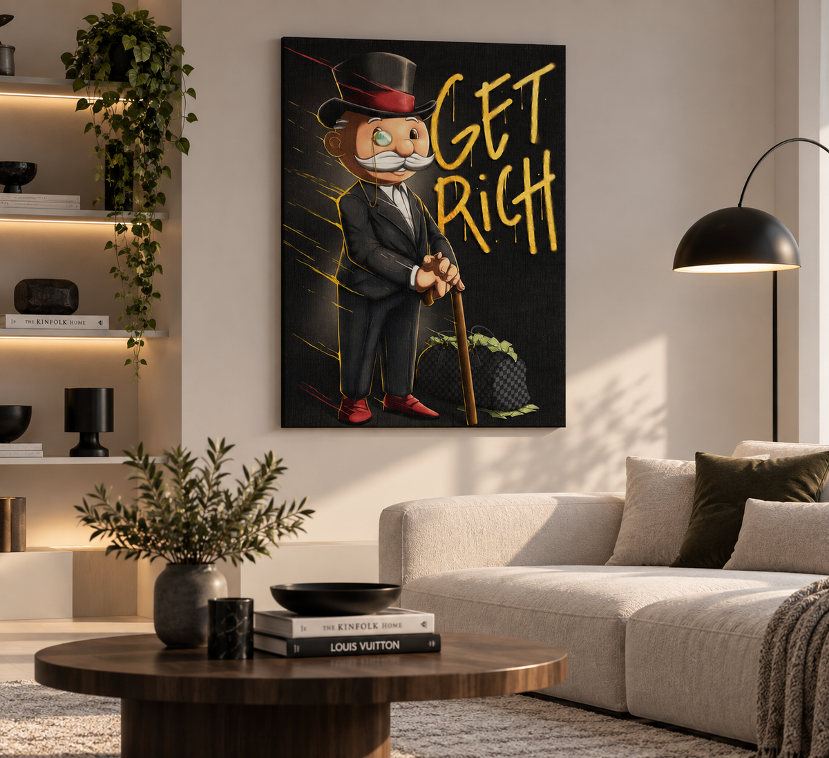 Πίνακας «Get Rich» σε απλό και μοντέρνο σαλόνι.