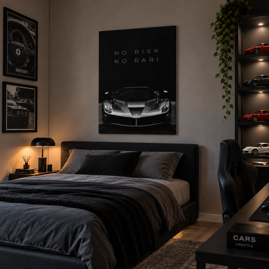 NO RISK NO RARI πίνακας καμβά σε μοντέρνο car-themed δωμάτιο.