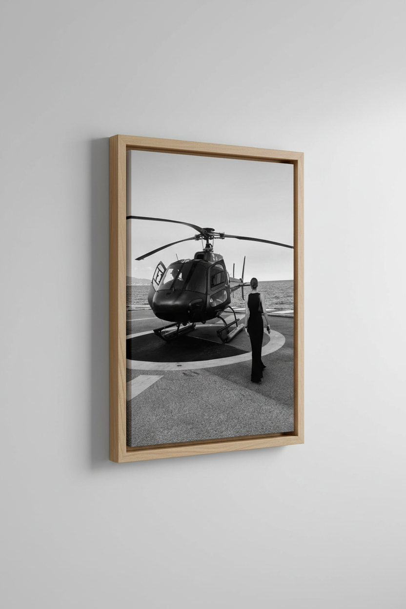 Helicopter Luxury Canvas με Ξύλινη Κορνίζα