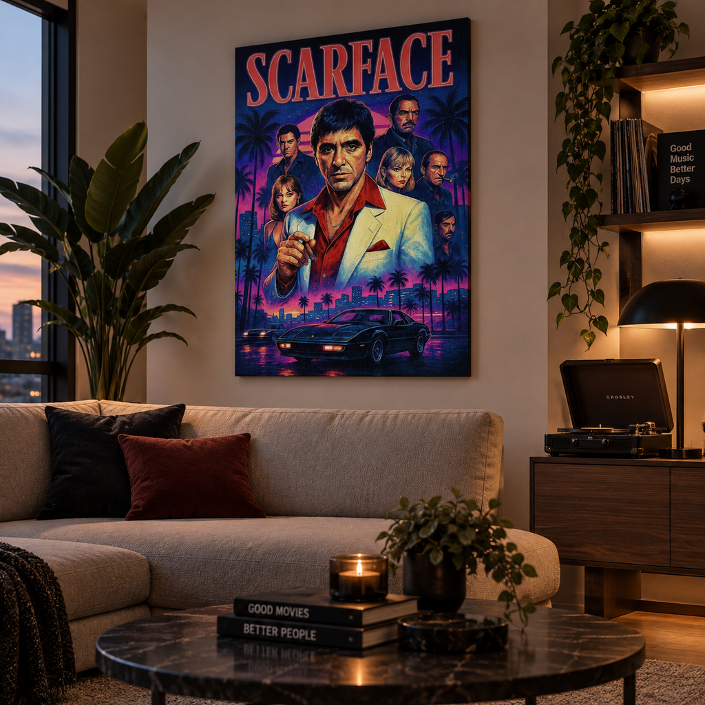 Πίνακας Scarface σε μοντέρνο σαλόνι με ζεστό φωτισμό.